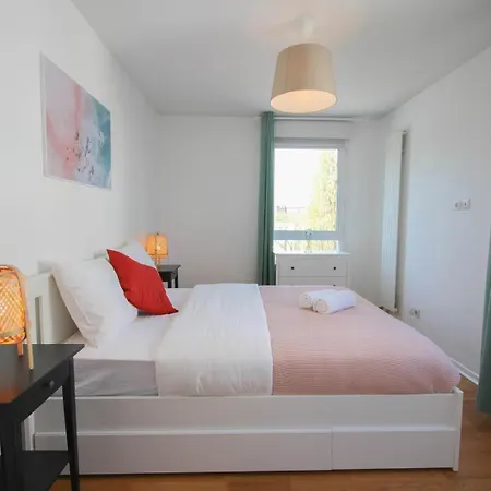 Apartment 2ch Elevator, Terrace, Private Parking. *