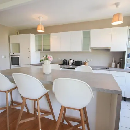 Apartment 2ch Elevator, Terrace, Private Parking. *