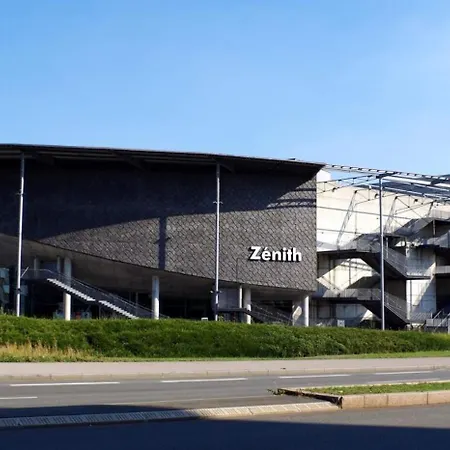 2ch Elevator, Terrace, Private Parking. Lille